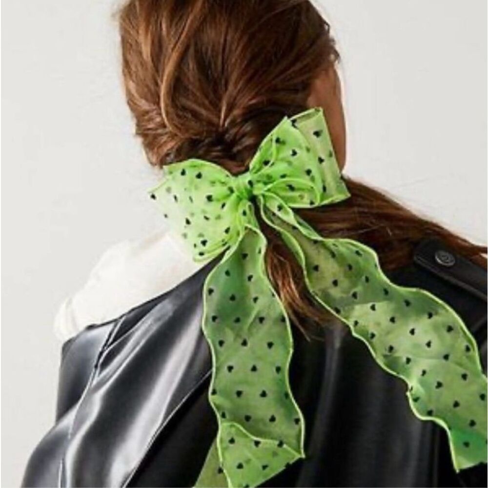 Free People Queen Of Hearts Green Hair Bow Ribbon NWT
